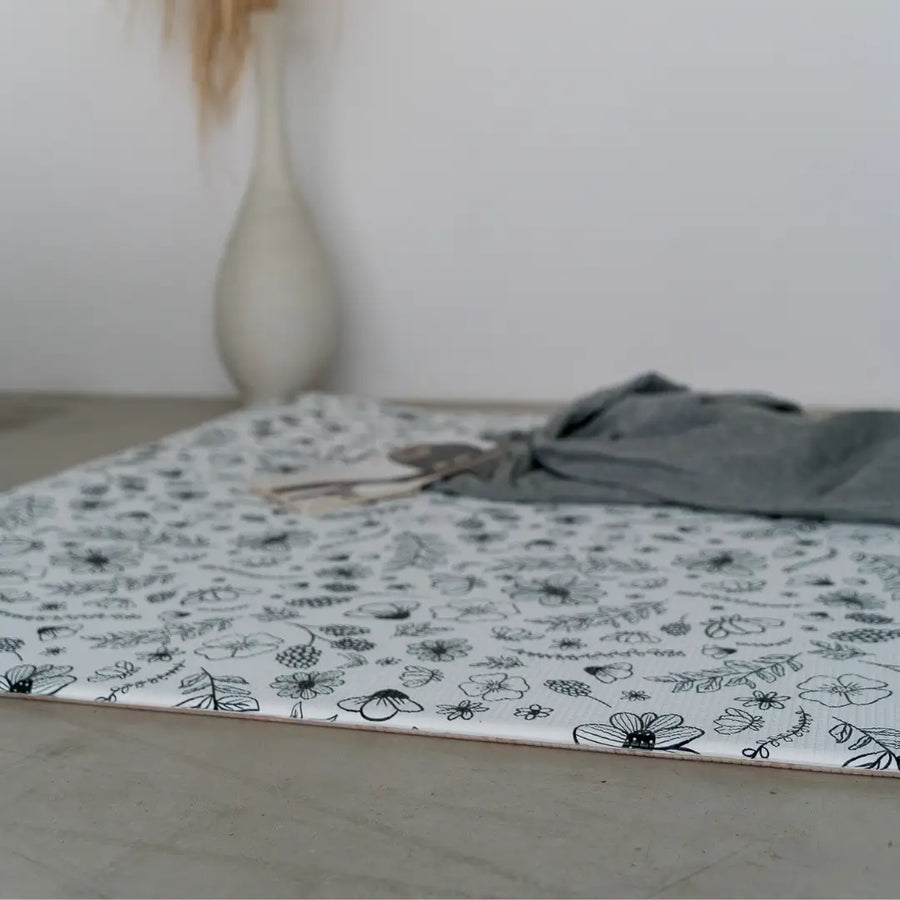 Reversible Foam Playmat Contrast Floral + Pink Grid